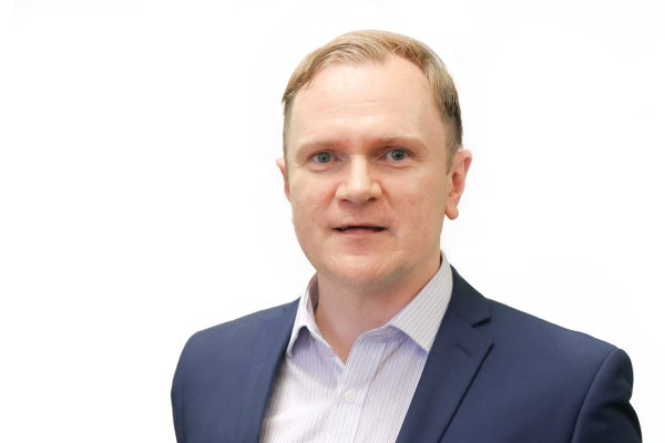 Huw-Edwards-new-image-website