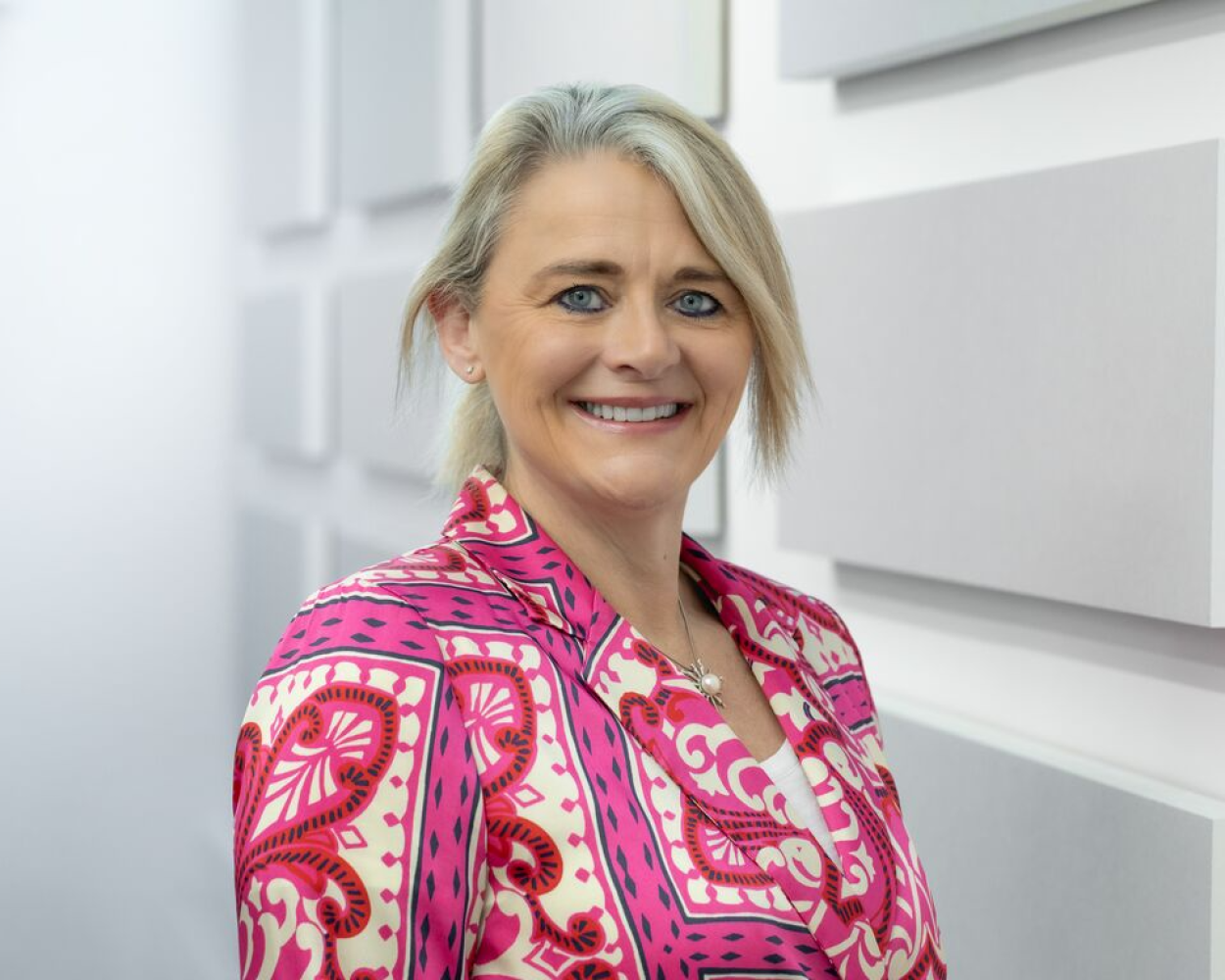 Medium-Belinda-Steward-33694-196